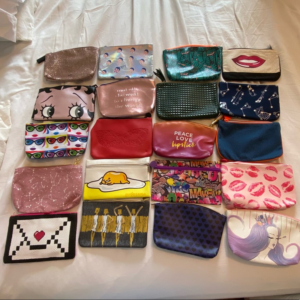 16 Ipsy makeup bags
